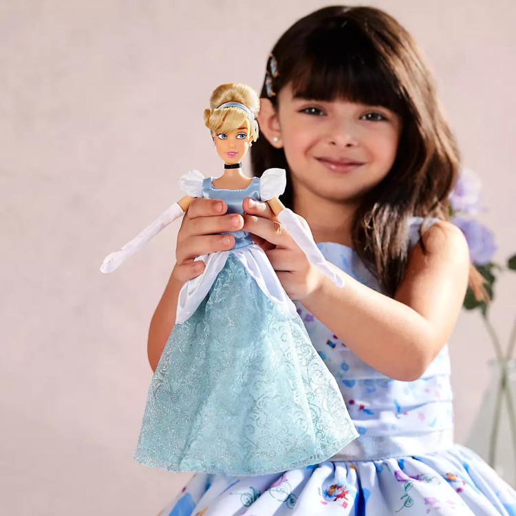 Hamupipőke Disney baba Hercegnő Új Kiadás