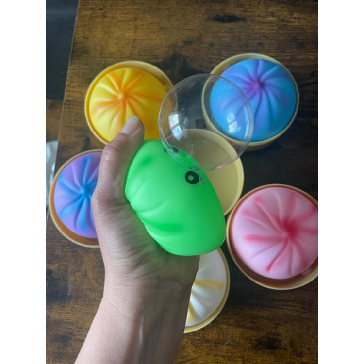 Dumpling Squishy RAINBOW– Buborék fújó Puha nyomkodható stresszoldó gőzgombóc